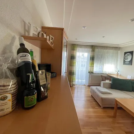 Moderne In Lkh Naehe Apartment