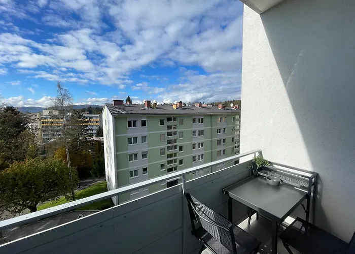 Moderne In Lkh Naehe * غراتس